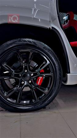 جیپ گراند شیرۆکی